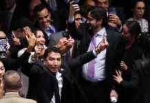 Senado rejeita indicação de Jorge Messias ao STF