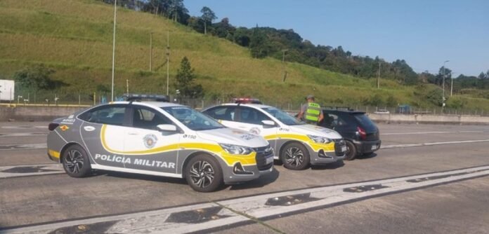 maio-amarelo-2024-pm-rodoviaria-de-sp-lanca-campanha-com-mais-de-120-acoes-para-promover-a-paz-nas-estradas-8290a