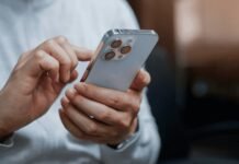 Hiperconectividade aumenta risco de Burnout; saiba como se proteger