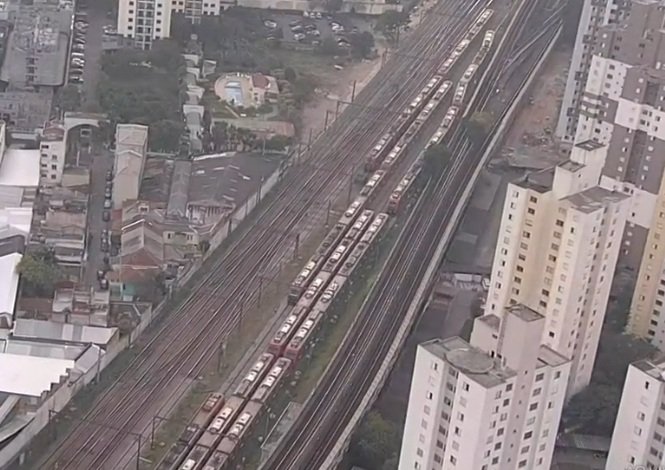 Paralisação atinge três linhas da CPTM e Expresso Aeroporto cptm