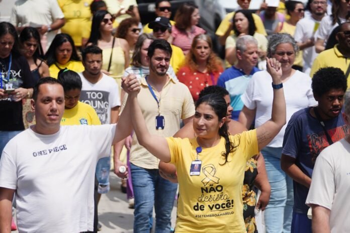 Caminhada fecha ações de saúde mental em Guarulhos